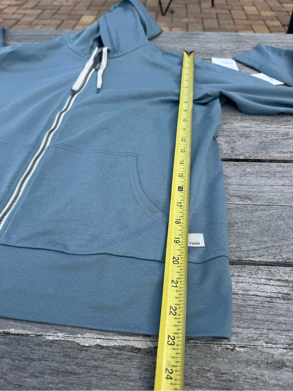 Vuori Halo Performance Hoodie 2.0 Smoke Blue Heather XL NWT - Picture 9 of 9